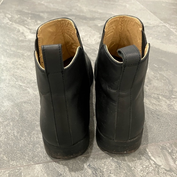 Nisolo Women’s Chelsea boots - Picture 4 of 6